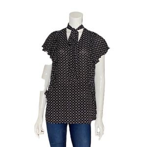 Flowy Top With Tie Neck